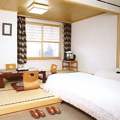 猪苗代湖　ＬＡＫＥ　ＳＩＤＥ　ＨＯＴＥＬ　みなとやの客室の写真