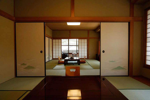 湯平温泉　右丸旅館の客室の写真