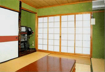 日間賀島　民宿琴栄の客室の写真