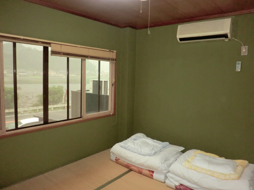 美川屋旅館の客室の写真