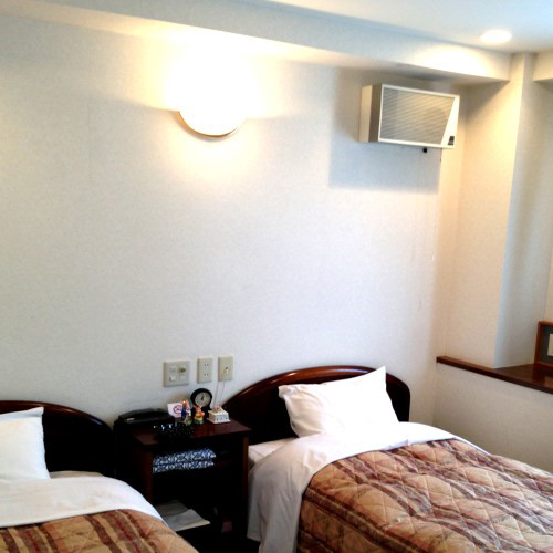 ホテル八幡坂の客室の写真