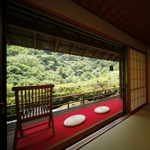 緑霞山宿　藤井荘の客室の写真