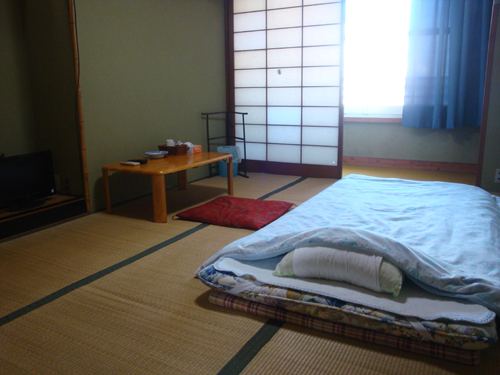 松楽旅館の客室の写真