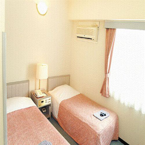 ホテルニュー丸勝　＜宮古島＞の客室の写真