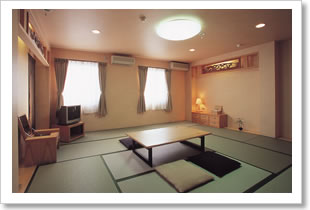 ホテルデュー大山崎の客室の写真