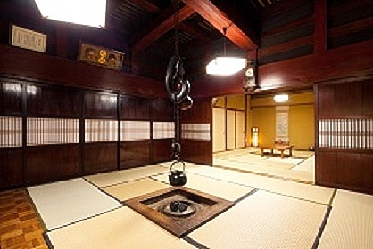 庄川峡長崎温泉　古民家の宿おかべの客室の写真