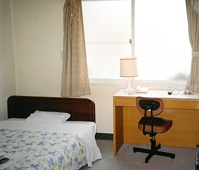 ビジネスホテル鶴林の客室の写真