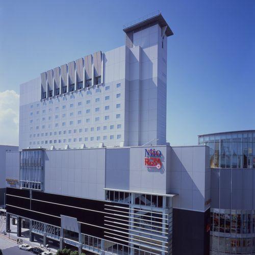 カップルで東京ディズニーランドとシーを楽しむのにおすすめのホテルは？
