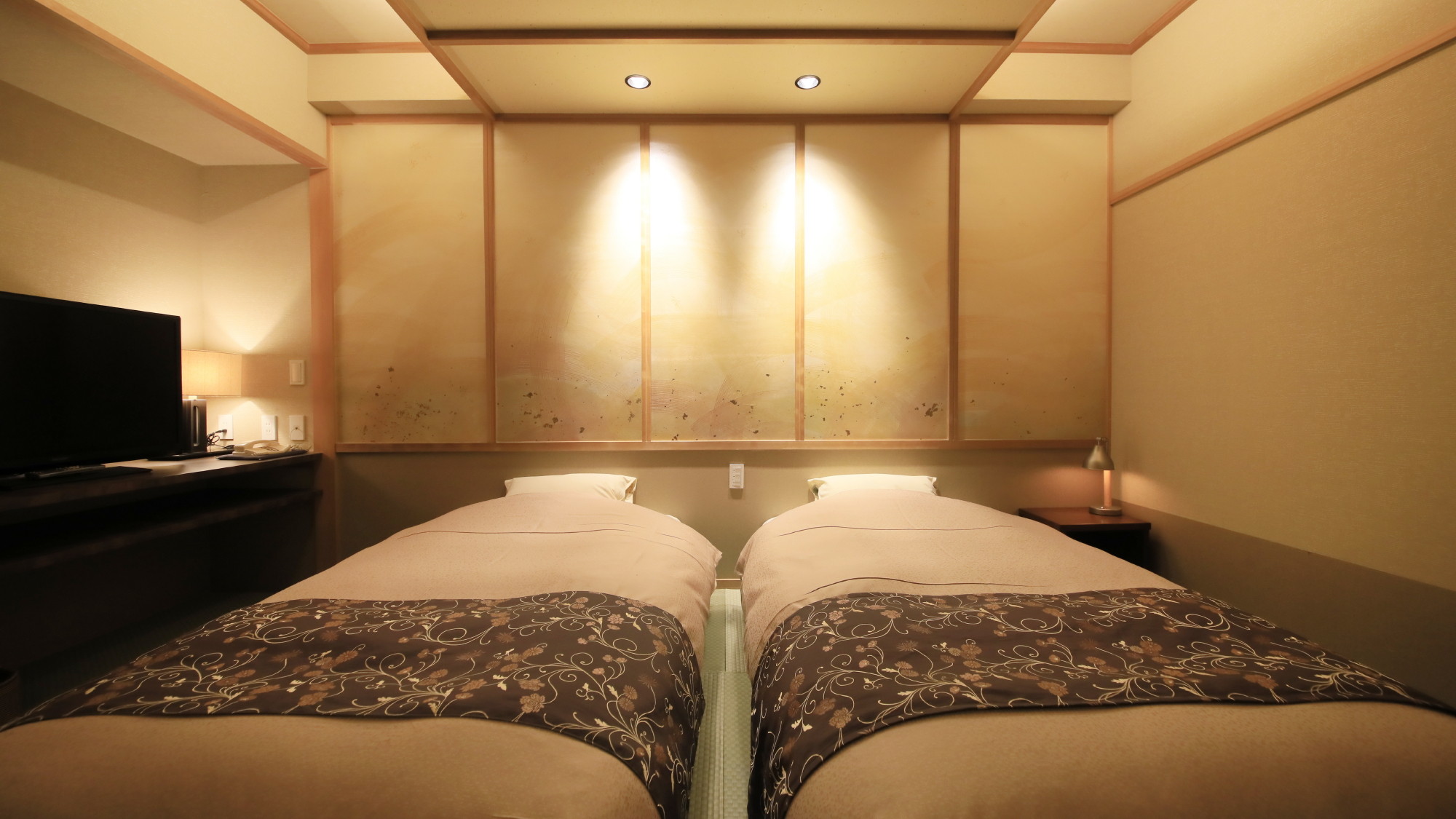 石和名湯館　糸柳の客室の写真