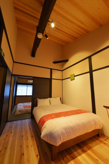 京都橘屋　岡崎西邸の客室の写真