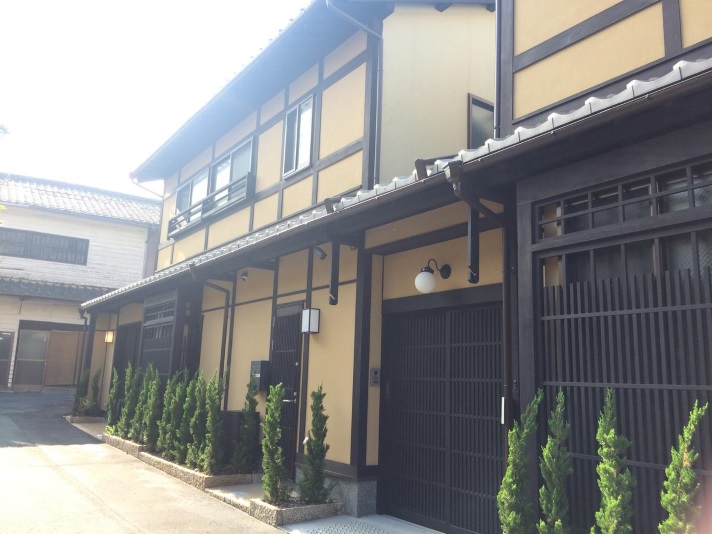 東福寺町家ｉｎｎ桜と月の画像