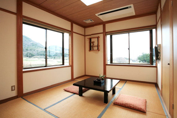 鴻の鶴温泉 民宿 とくらの宿の部屋画像
