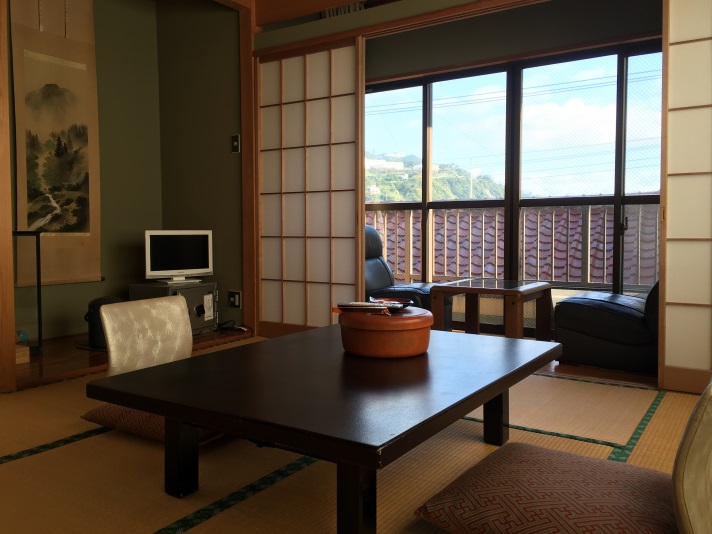 伊豆稲取の金目鯛一筋に　旅館はまべ荘の客室の写真