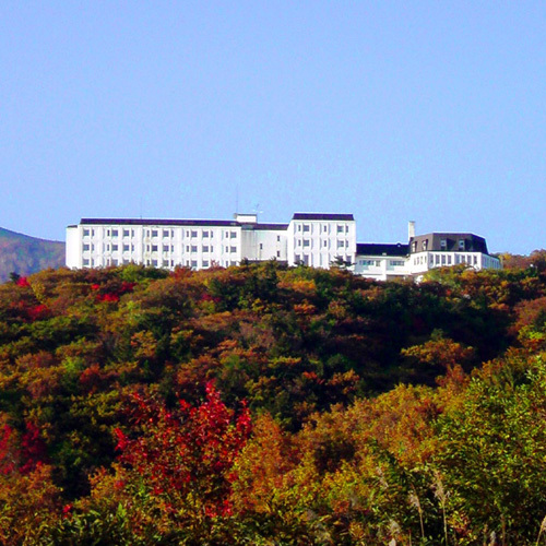 森と空に抱かれる宿　みやぎ蔵王高原ホテル　外観写真