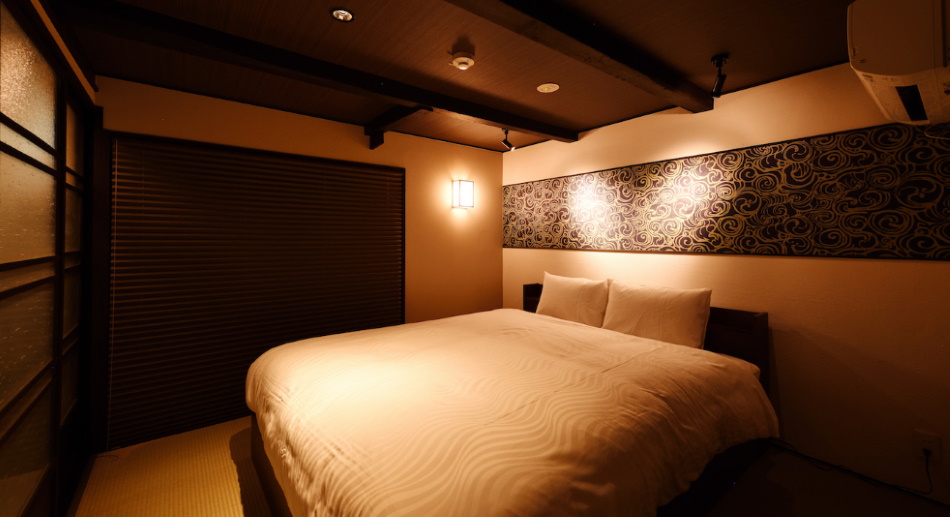 京都橘屋　二条白銀邸の客室の写真