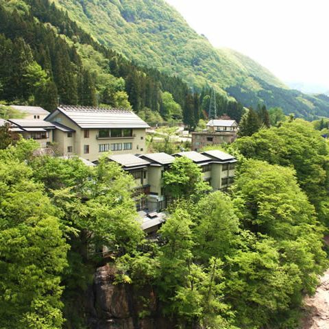 大内宿の観光後に彼女と会津湯野上温泉へ。眺めの良い温泉宿は？