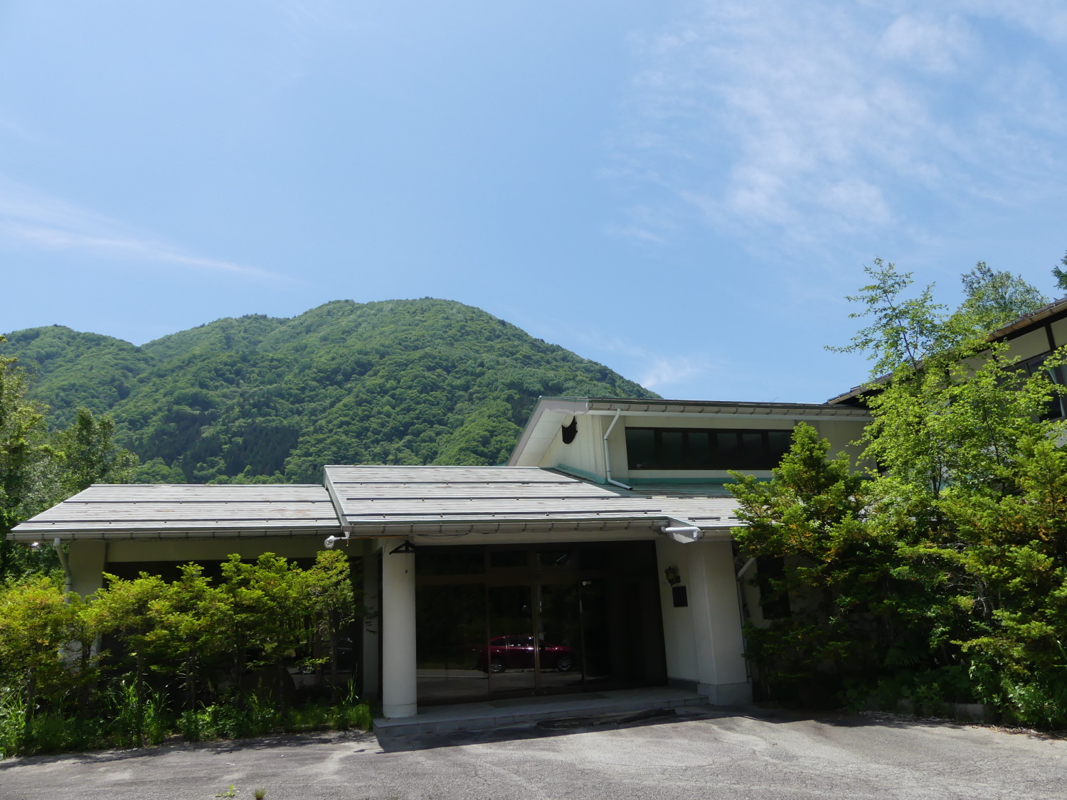 松本国際高等学校高山研修所（フィオレ平湯）　外観写真