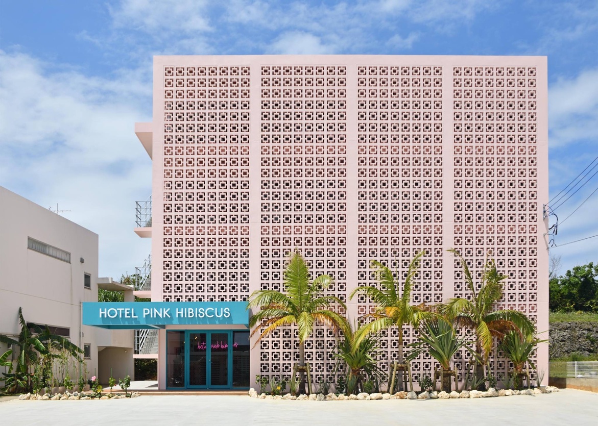 ＨＯＴＥＬ　ＰＩＮＫ　ＨＩＢＩＳＣＵＳ＜宮古島＞（２０２０年６月オープン）