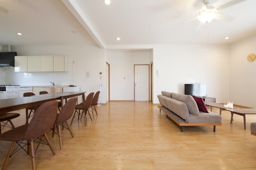 ZA216 KIN SEASIDE HILLS TOWN ^