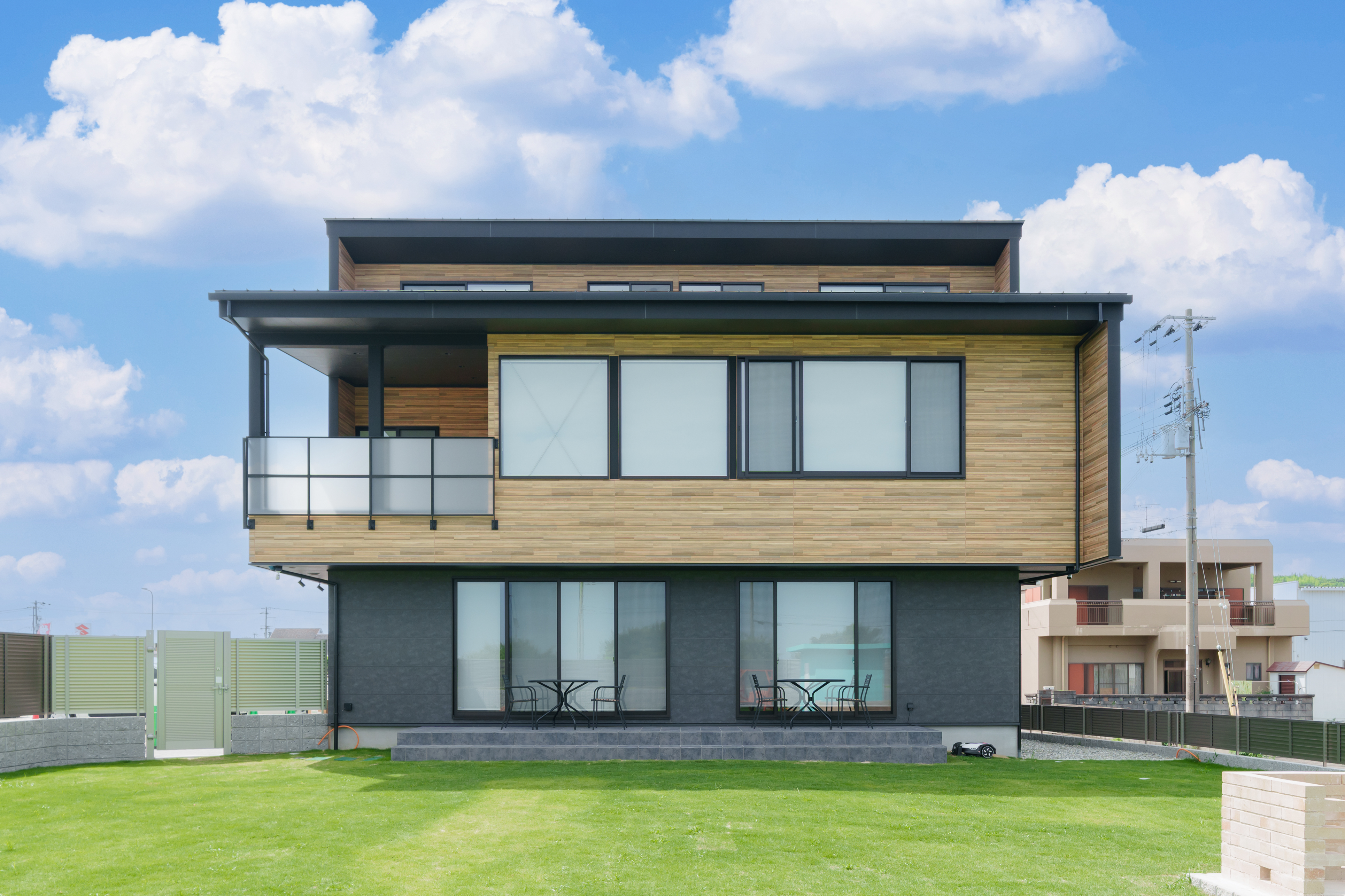 Ｏｎｅ＇ｓ　Ｙｏｕ　Ｖｉｌｌａ　Ａｗａｊｉ