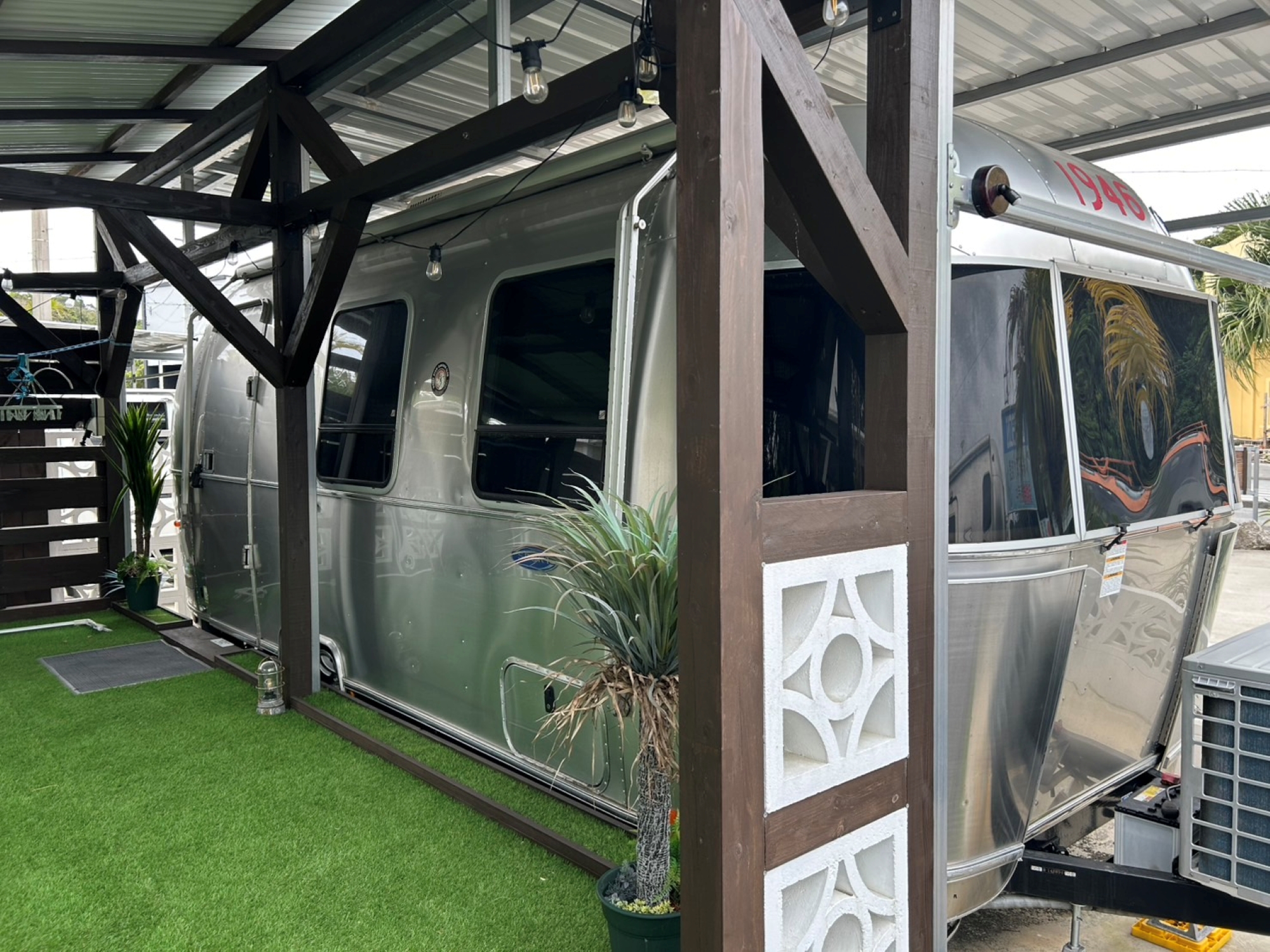 ＡＩＲ　ＳＴＲＥＡＭ　ＨＯＵＳＥ　天底の写真
