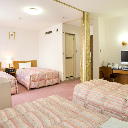 ホテルエコノ金沢アスパーの客室の写真