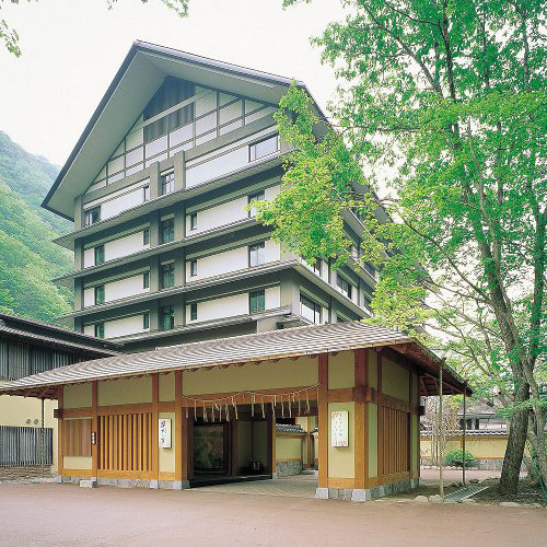 湯西川温泉に女子旅します。2泊で高いところに泊まりたいです。