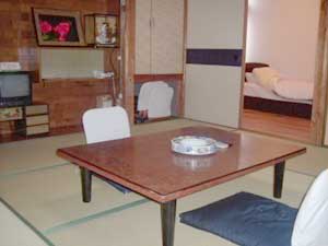 栄美屋旅館の客室の写真