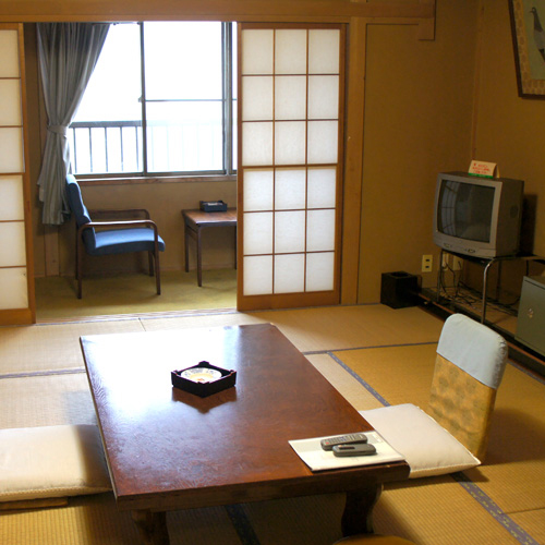 尖閣荘　＜佐渡島＞の客室の写真