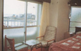 リゾートホテル石　＜徳之島＞ 部屋