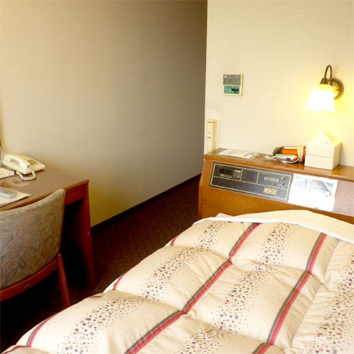田原シティホテルの客室の写真