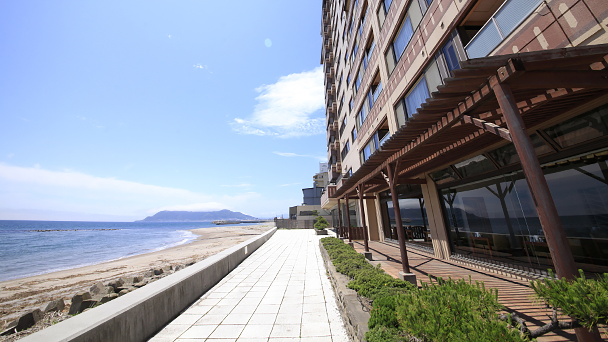 北海道や石川などで　カニ食べ放題を堪能できるおすすめホテル・温泉旅館は？