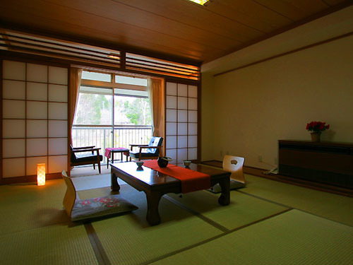 八ヶ岳温泉　樅の木荘の客室の写真