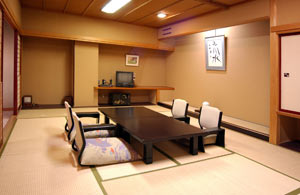 人気の露天風呂客室と富山の旬菜美味　宇奈月温泉サン柳亭の客室の写真