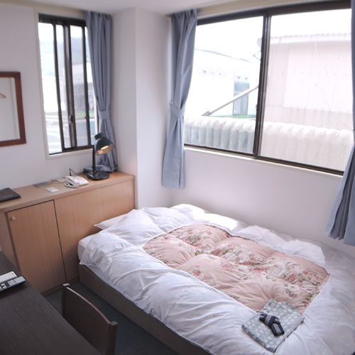 ビジネスホテル　ヤマキ＜愛媛県＞の客室の写真