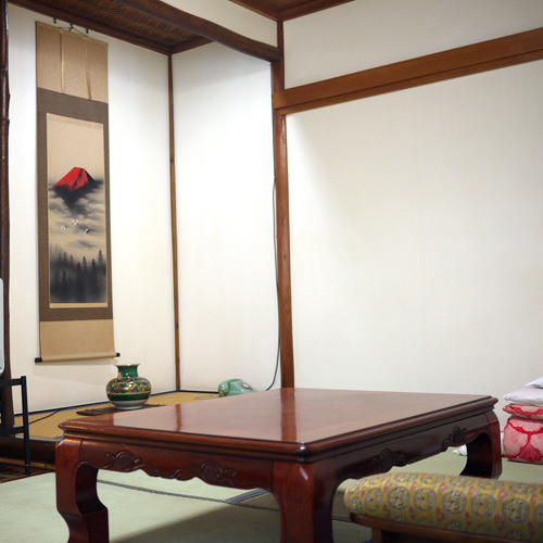 日和山ホテルの客室の写真
