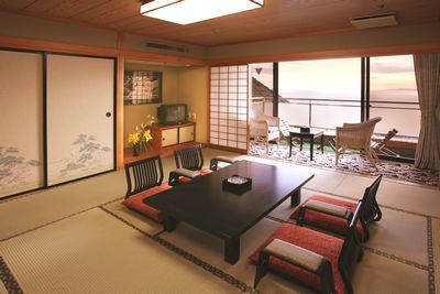 鴨川ヒルズリゾートホテルの客室の写真