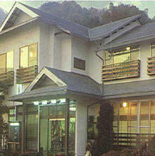 奥飯山温泉　旅館　美登利園　外観写真