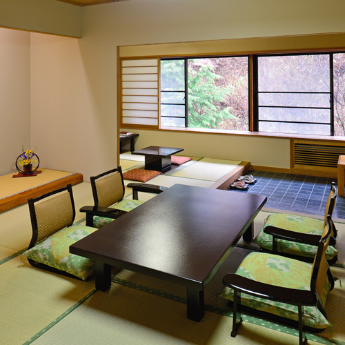 草津温泉　大阪屋旅館の客室の写真
