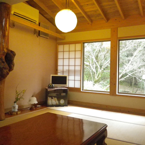宮崎の奥座敷で楽しむ囲炉裏懐石の宿　長日川の客室の写真