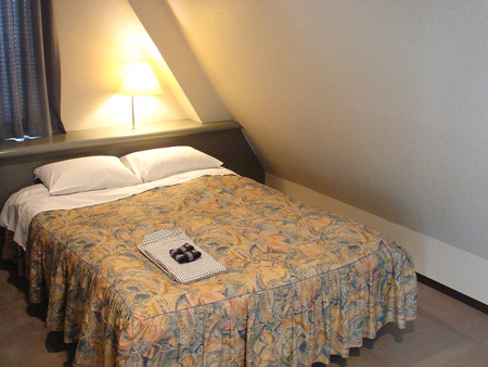 高松パールホテルの客室の写真