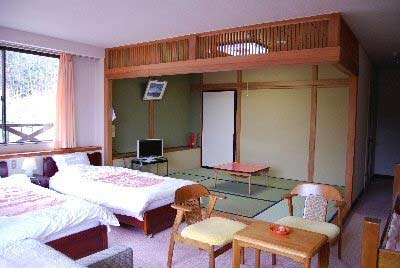 富士五湖 精進湖畔 ホテルはつかり荘室内