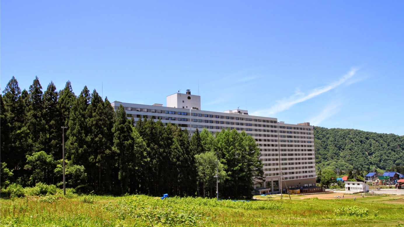 越後湯沢温泉でプール付き温泉ホテルのおすすめは？