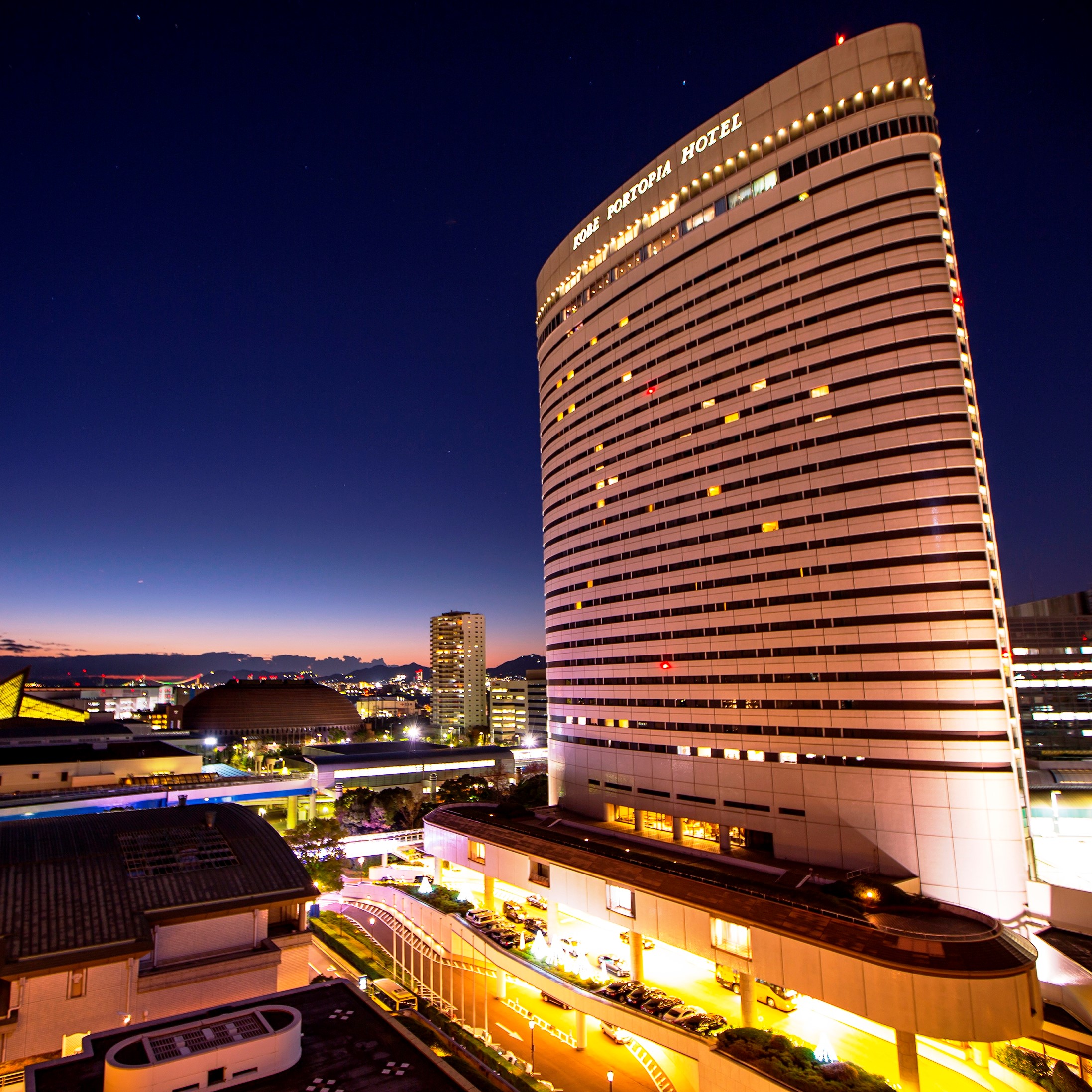 関西で客室から花火が見られるホテル、旅館はどこですか？