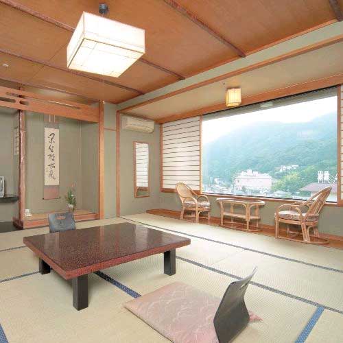 長門湯本温泉　山村別館の客室の写真