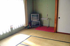 新八　＜神津島＞の客室の写真