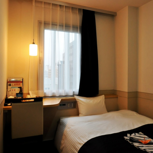 アパホテル〈浜松駅南〉の客室の写真