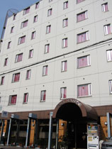 岡山駅周辺で便利な格安ホテルへ友人と二人で泊まりたい