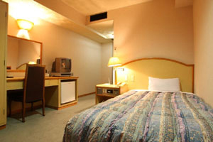 ホテルカモ　［ＨＯＴＥＬ　ＫＡＭＯ］の客室の写真