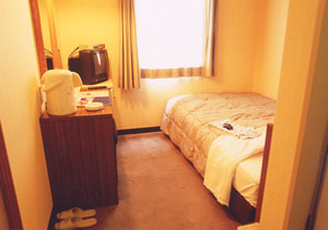 ビジネスホテル　三徳の客室の写真